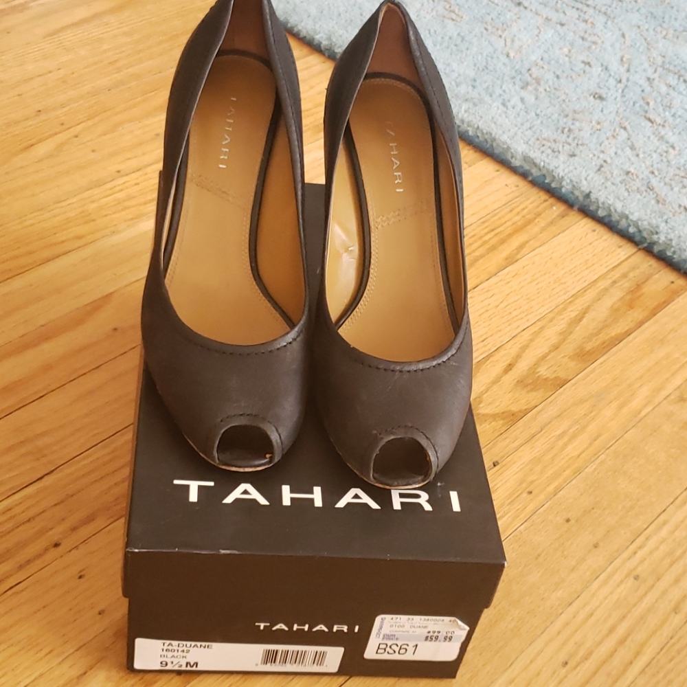 Tahari peep toe heels